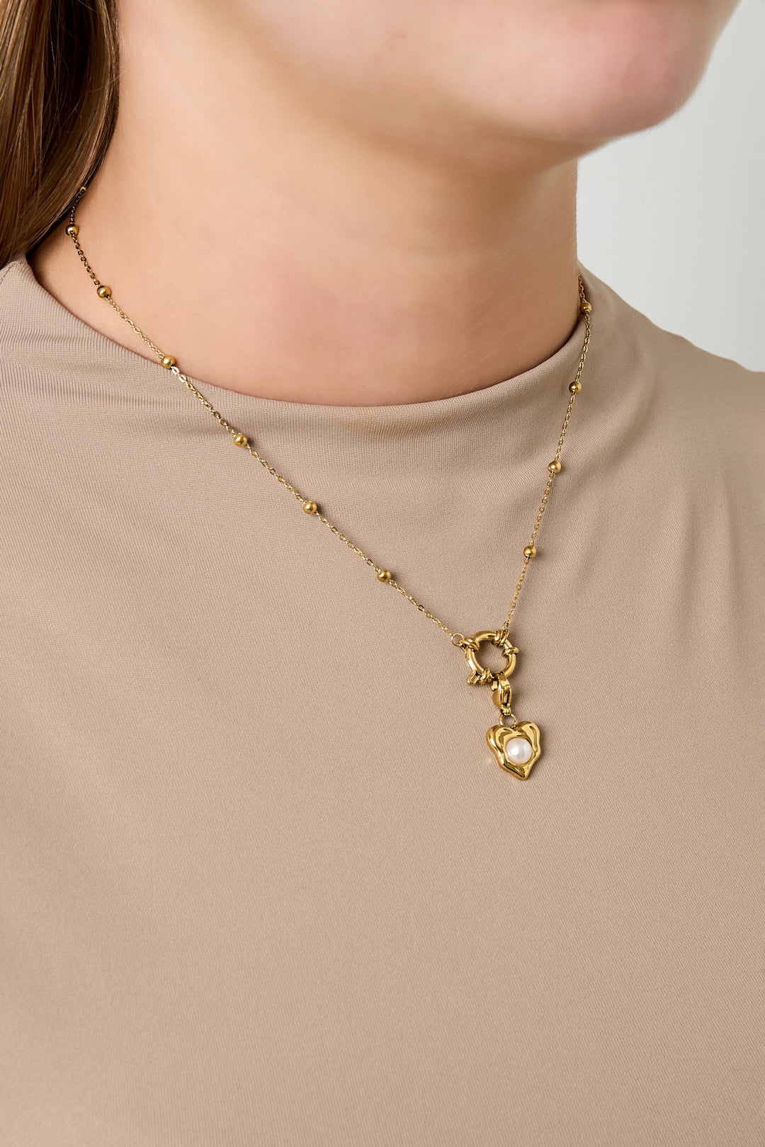 Celena Pendant Necklace