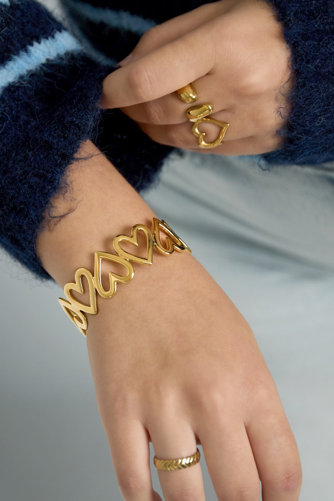 Bracelets manchettes en acier inoxydable, style cœur, décontracté, simple, pour femme